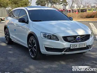 Volvo V60 2016 2.0 гидро в Москве № 164840, миниатюра 2