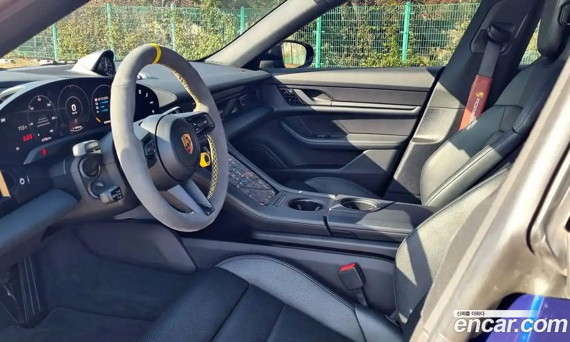 Porsche Taycan 2021 0.1 гидро в Москве № 165885, фото 9
