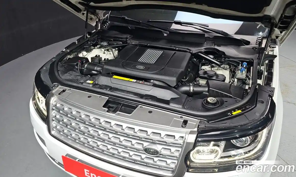 Land Rover Range-Rover 2017 4.4 гидро в Москве № 166541, фото 6