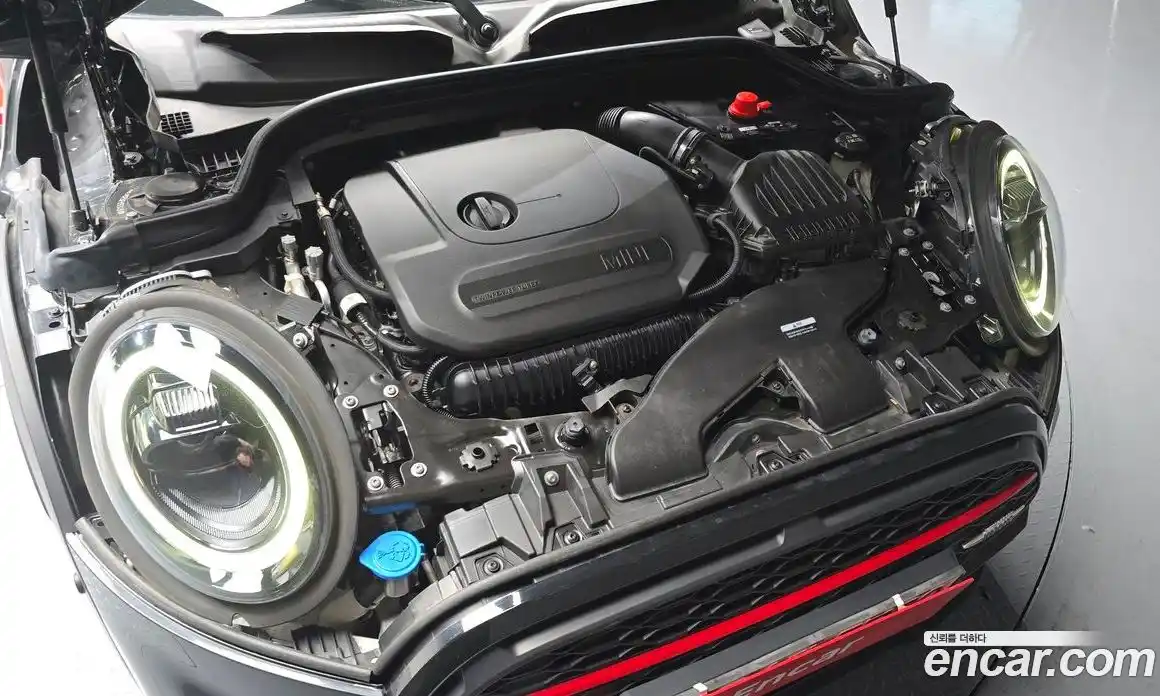 Mini Cooper Convertible 2023 2.0 гидро в Москве № 167072, фото 6