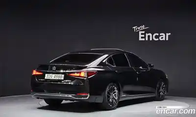 Lexus ES 2018 2.5 гидро в Москве № 168301, миниатюра 2