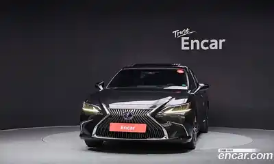 Lexus ES 2018 2.5 гидро в Москве № 168301, миниатюра 3