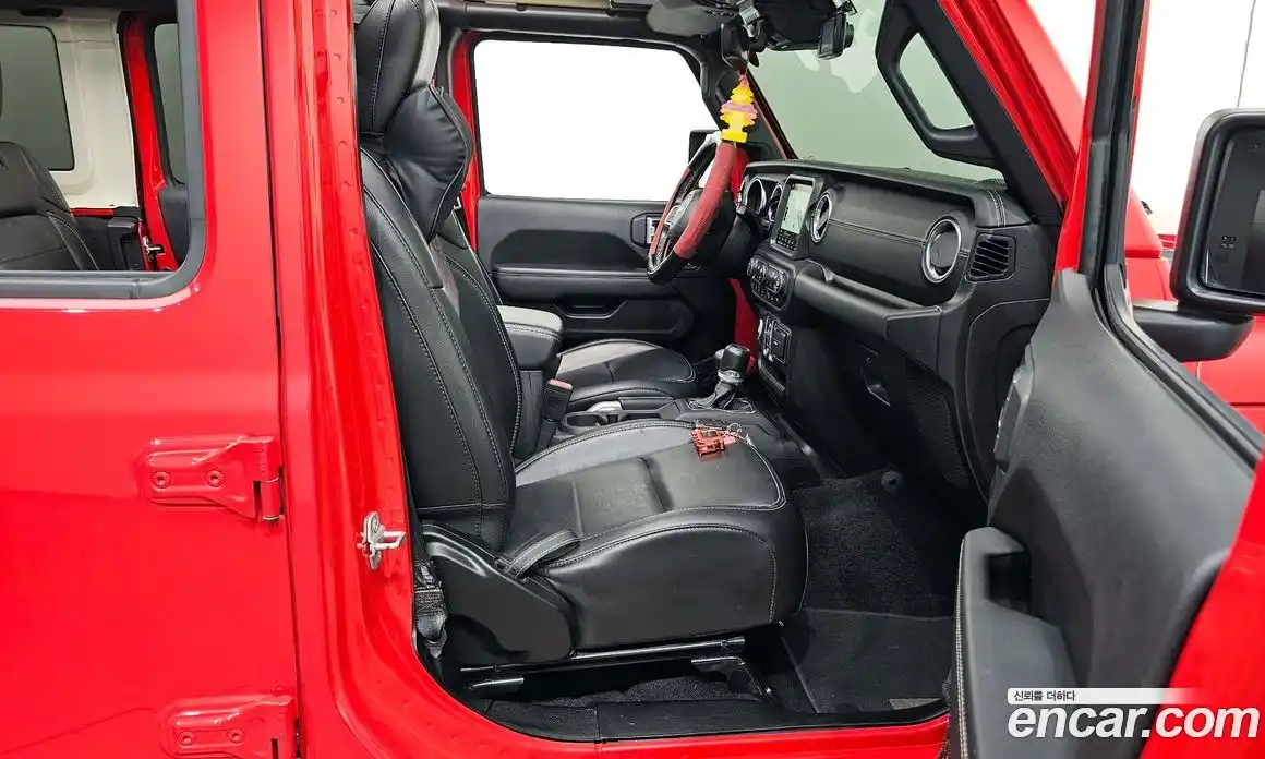 Jeep Wrangler 2020 2.0 гидро в Москве № 169680, фото 11