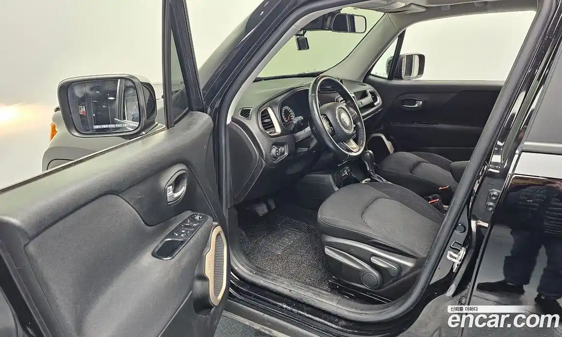 Jeep Renegade 2016 2.4 гидро в Москве № 186765, фото 10