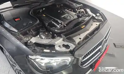 Mercedes-Benz E-Class 2021 2.0 гидро, миниатюра 6