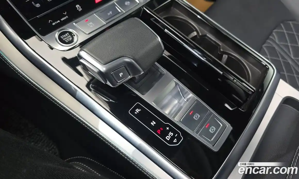 Audi Q8 2023 3.0 гидро в Москве № 196107, фото 9