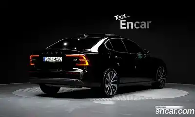 Volvo S60 2022 2.0 гидро в Москве № 197039, миниатюра 2