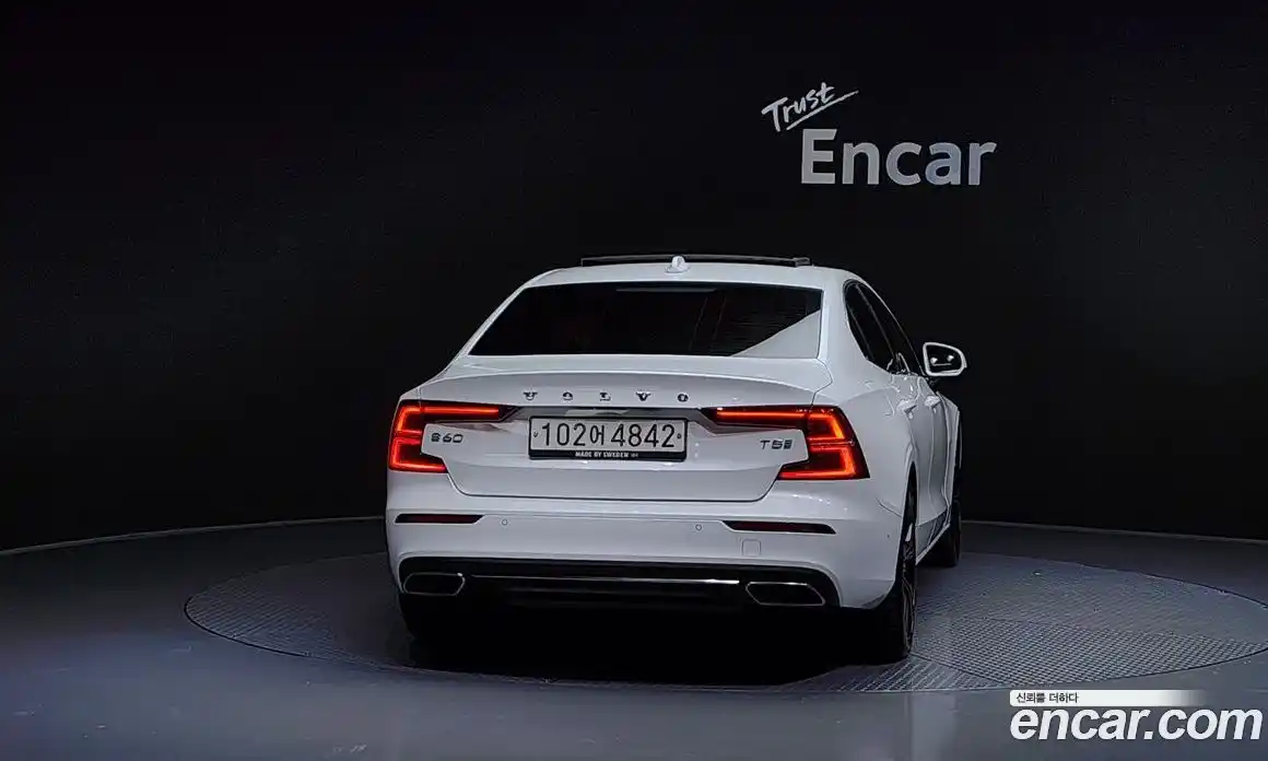 Volvo S60 2019 2.0 гидро в Москве № 197069, фото 4