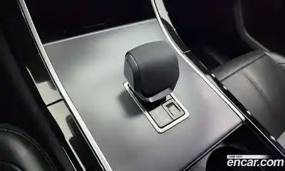 Land Rover Range-Rover Velar 2025 2.0 гидро в Москве № 198060, миниатюра 9
