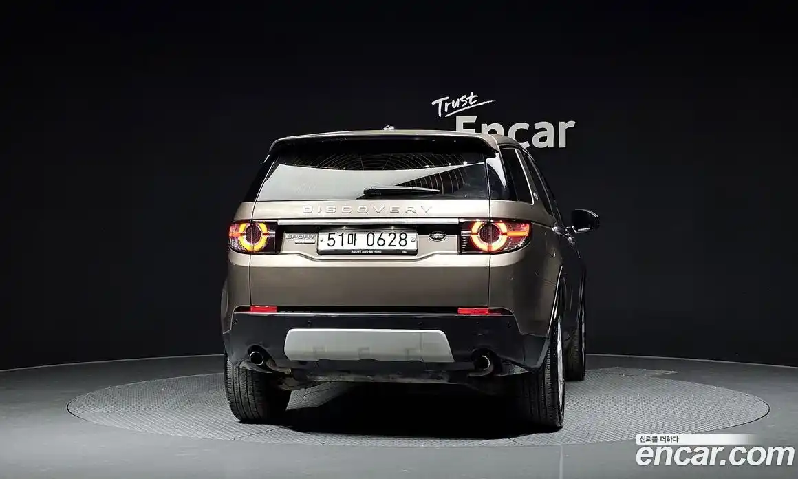 Land Rover Discovery Sport 2015 2.0 гидро в Москве № 198150, фото 4