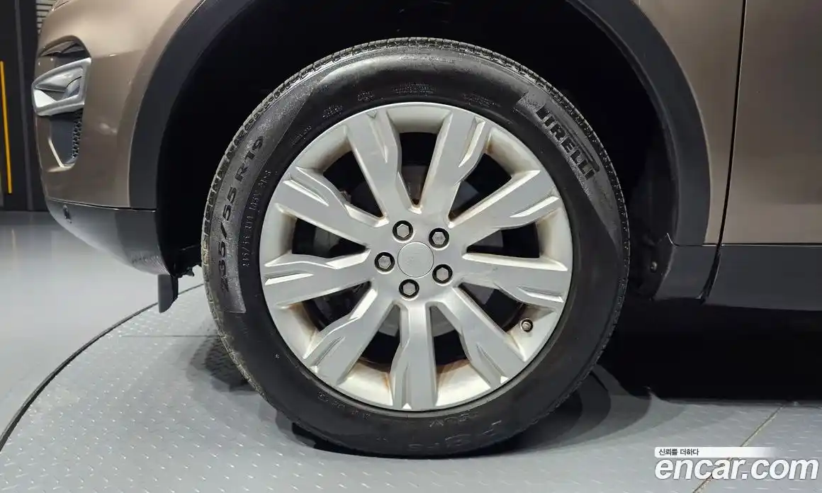 Land Rover Discovery Sport 2015 2.0 гидро в Москве № 198150, фото 5