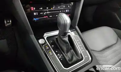 Volkswagen Arteon 2022 2.0 гидро в Москве № 198913, миниатюра 9
