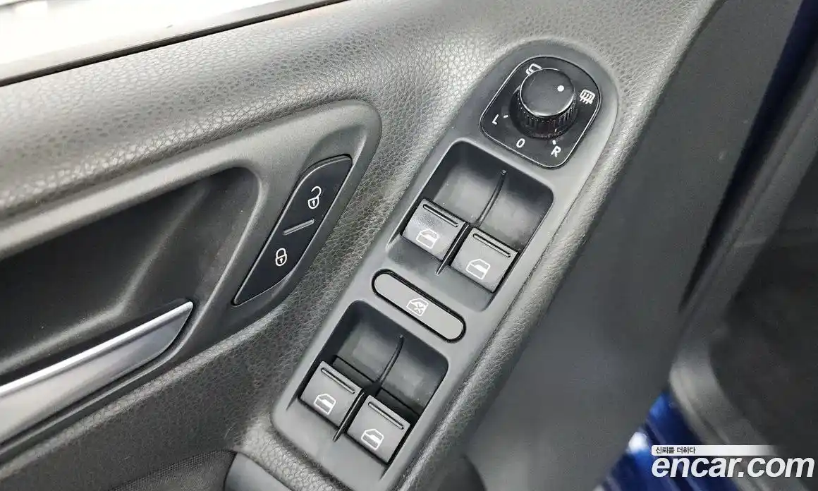 Volkswagen Golf 2009 2.0 гидро в Москве № 199944, фото 14