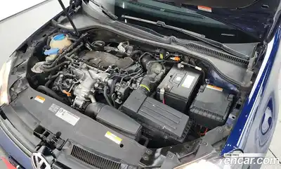 Volkswagen Golf 2009 2.0 гидро в Москве № 199944, миниатюра 6