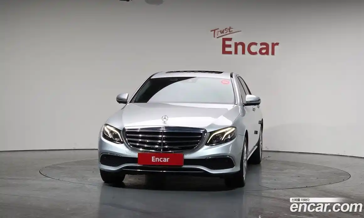 Mercedes-Benz E-Class 2018 2.0 гидро в Москве № 212216, фото 3