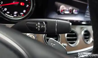 Mercedes-Benz E-Class 2018 2.0 гидро в Москве № 212216, миниатюра 9