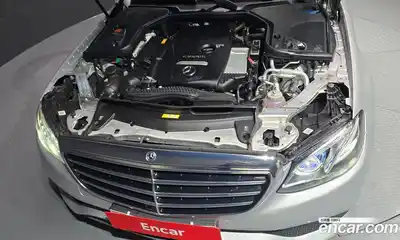 Mercedes-Benz E-Class 2019 2.0 гидро, миниатюра 6