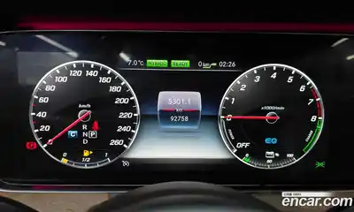 Mercedes-Benz E-Class 2019 2.0 гидро, миниатюра 8