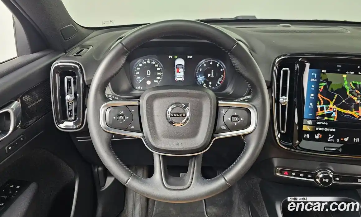 Volvo XC40 2021 2.0 гидро в Москве № 212875, фото 13