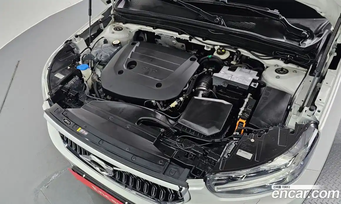 Volvo XC40 2021 2.0 гидро в Москве № 212875, фото 6