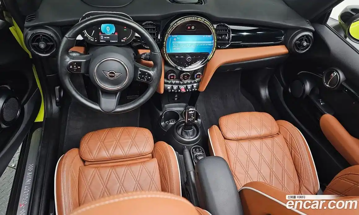 Mini Cooper Convertible 2022 2.0 гидро в Москве № 214145, фото 7
