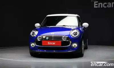 Mini Cooper 2020 1.5 гидро в Москве № 214241, миниатюра 3