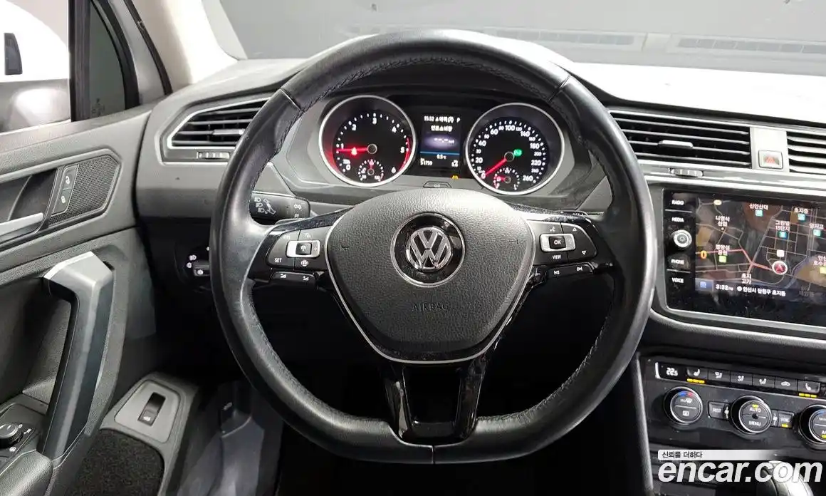 Volkswagen Tiguan 2020 2.0 гидро в Москве № 214929, фото 13