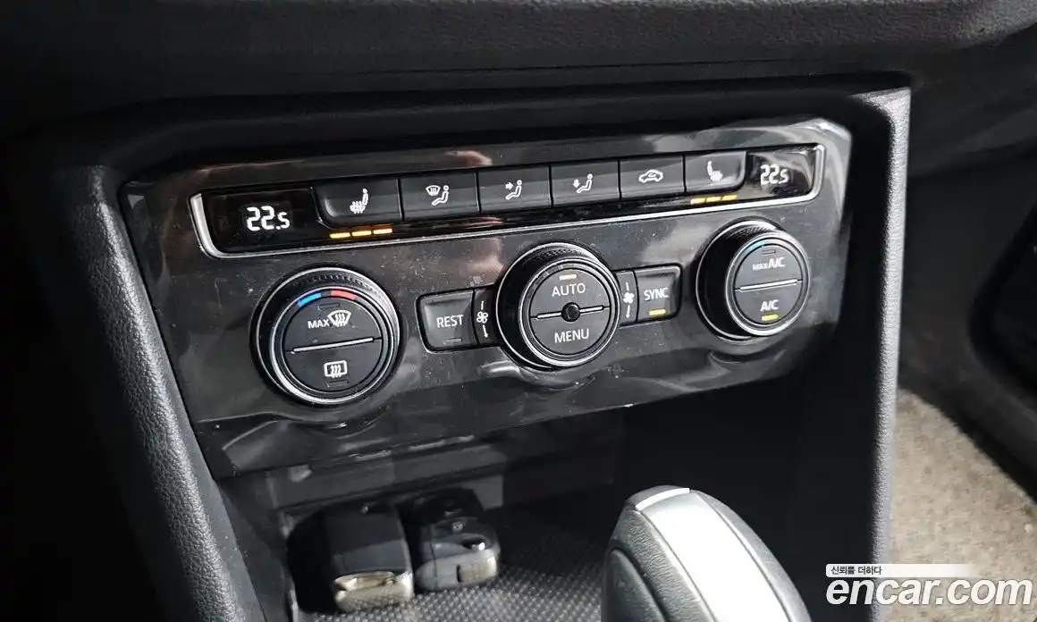 Volkswagen Tiguan 2020 2.0 гидро в Москве № 214929, фото 17