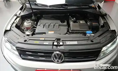 Volkswagen Tiguan 2020 2.0 гидро в Москве № 214929, миниатюра 6