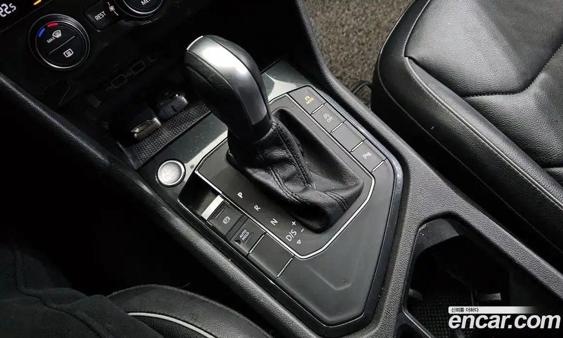 Volkswagen Tiguan 2020 2.0 гидро в Москве № 214929, фото 9