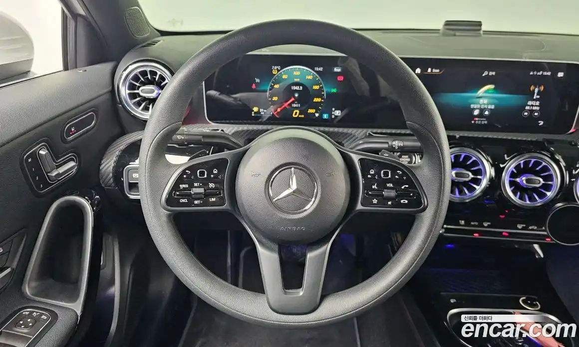 Mercedes-Benz A-Class 2020 2.0 гидро в Москве № 219931, фото 13