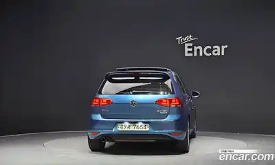 Volkswagen Golf 2015 2.0 гидро в Москве № 223718, миниатюра 4