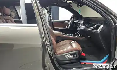 BMW X7 2023 3.0 гидро в Москве № 228711, миниатюра 11