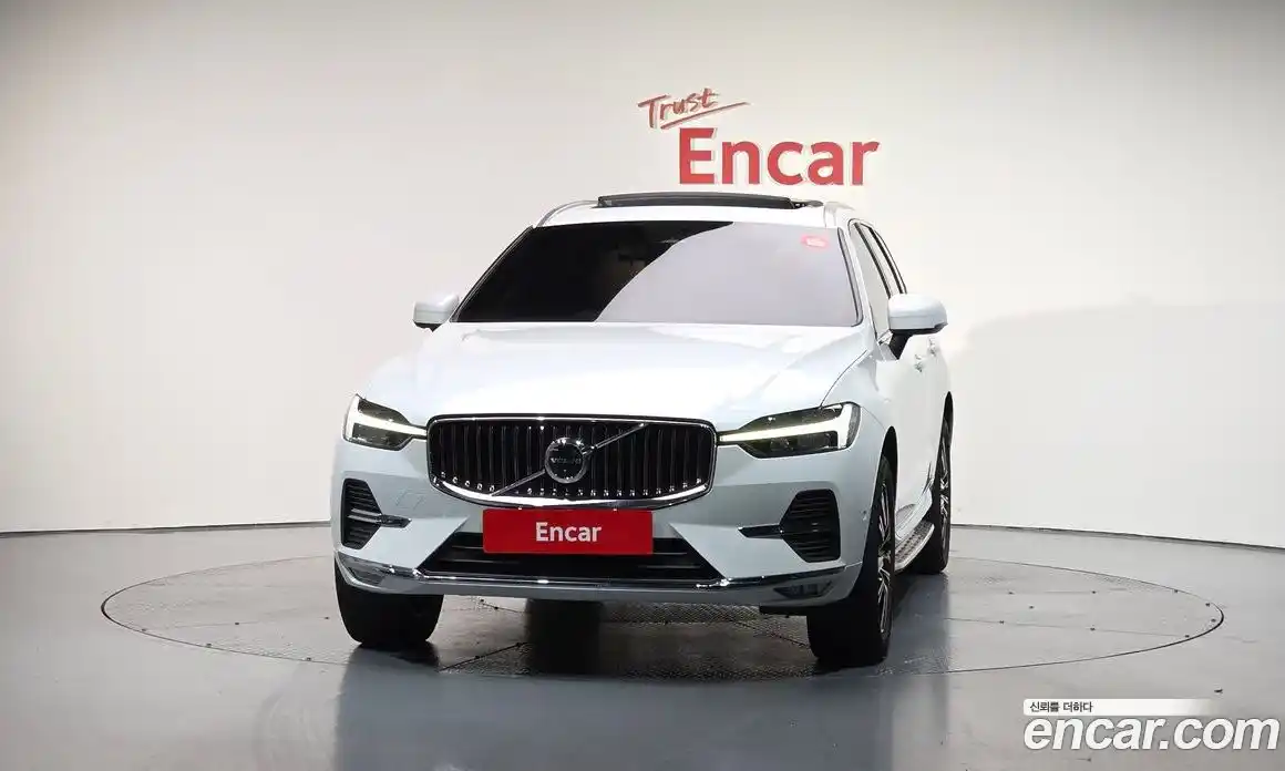 Volvo XC60 2022 2.0 гидро в Москве № 230524, фото 3