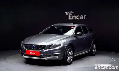 Volvo V60, 2016
