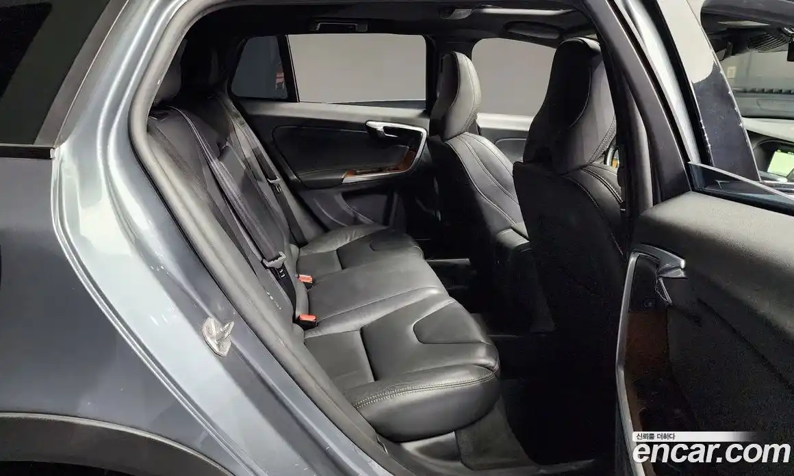 Volvo V60 2016 2.0 гидро в Москве № 230528, фото 12