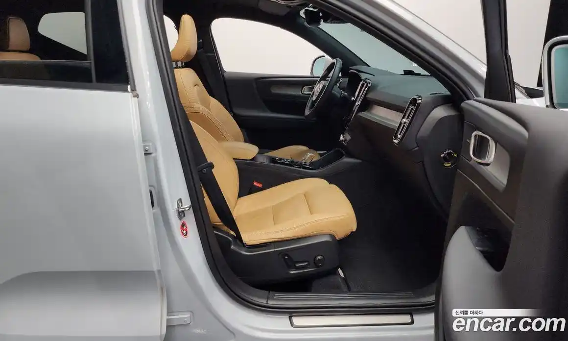 Volvo XC40 2020 2.0 гидро в Москве № 230572, фото 11
