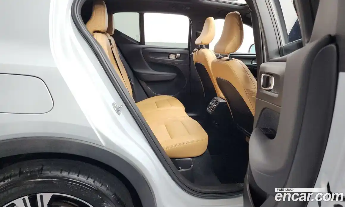 Volvo XC40 2020 2.0 гидро в Москве № 230572, фото 12