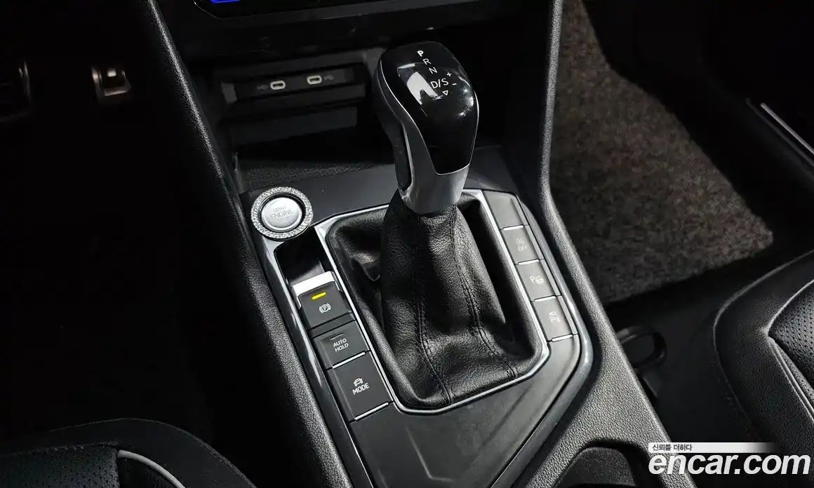 Volkswagen Tiguan 2022 2.0 гидро в Москве № 232072, фото 8