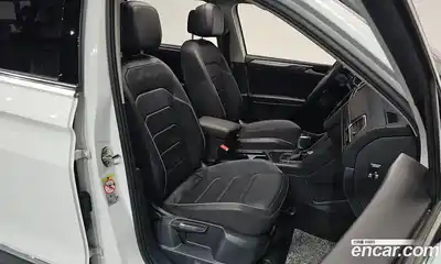 Volkswagen Tiguan 2022 2.0 гидро в Москве № 232072, миниатюра 9
