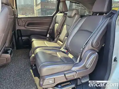 Honda Odyssey 2018 3.5 гидро в Москве № 232980, миниатюра 11