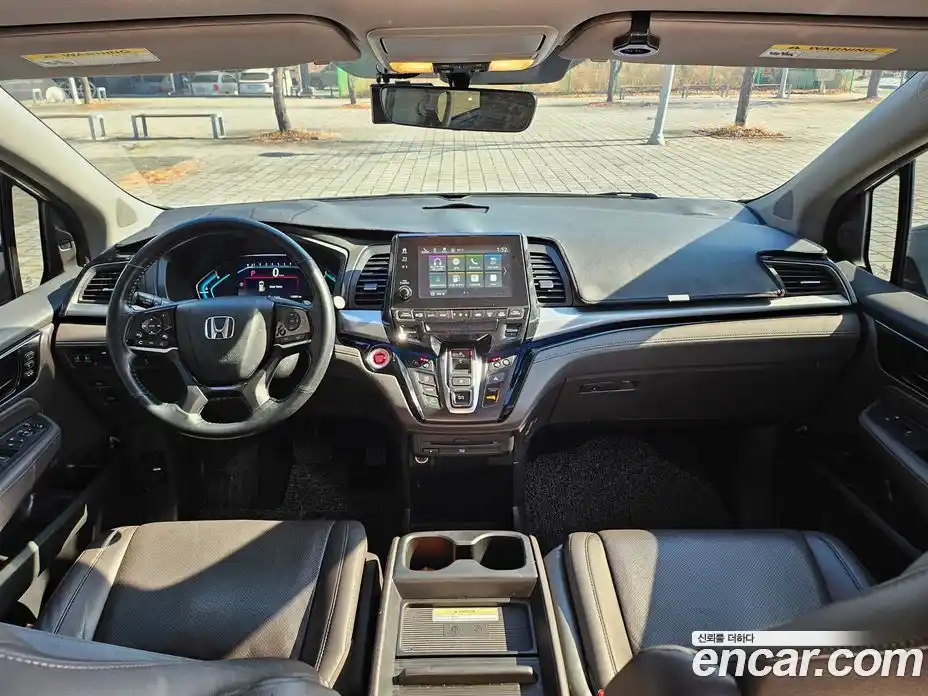 Honda Odyssey 2018 3.5 гидро в Москве № 232980, фото 16