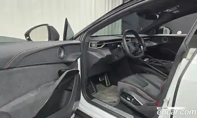 Lotus Eletre 2024 5.0 гидро в Москве № 256849, миниатюра 11