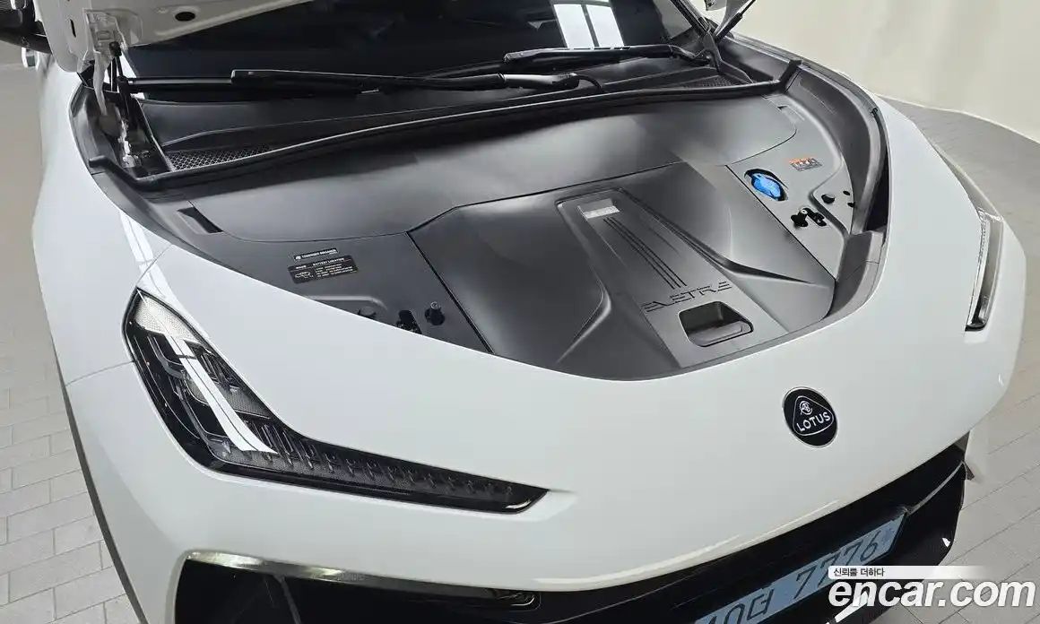 Lotus Eletre 2024 5.0 гидро в Москве № 256849, фото 6