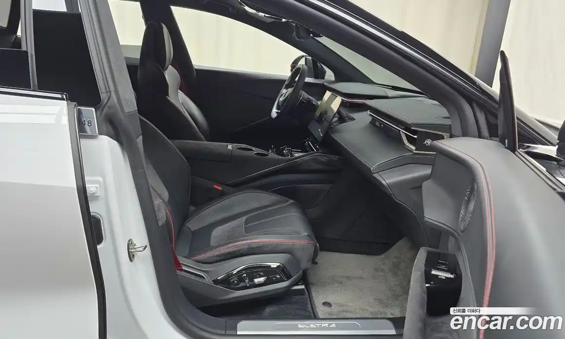 Lotus Eletre 2024 5.0 гидро в Москве № 256849, фото 10