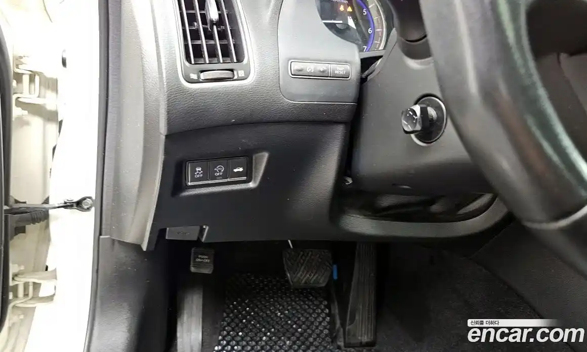 Infiniti Q50 2015 2.1 гидро в Москве № 269792, фото 17