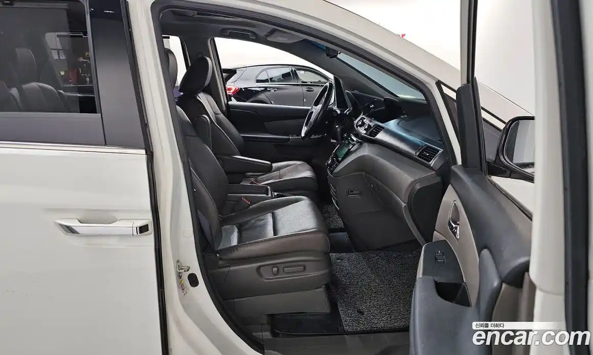 Honda Odyssey 2014 3.5 гидро в Москве № 280113, фото 11