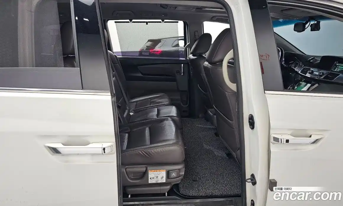 Honda Odyssey 2014 3.5 гидро в Москве № 280113, фото 12