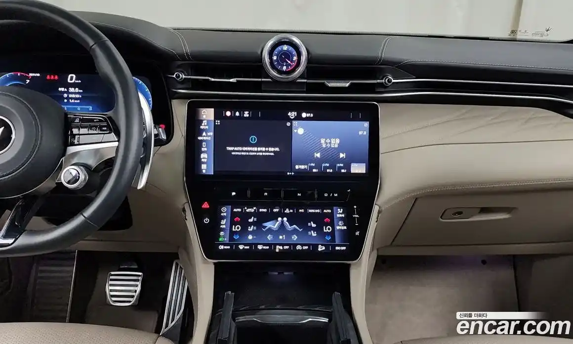 Maserati Grecale 2023 2.0 гидро в Москве № 282722, фото 14