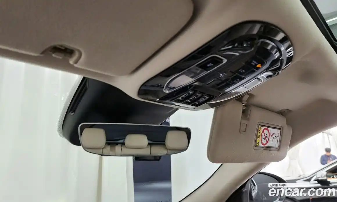 Maserati Grecale 2023 2.0 гидро в Москве № 282722, фото 17